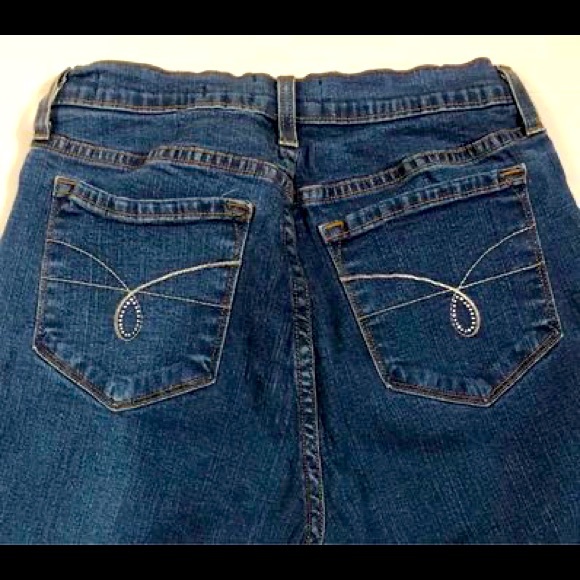 Women's NYDJ Crop Capri Jeans Lift Tuck Technology Size 8 - Picture 1 of 7